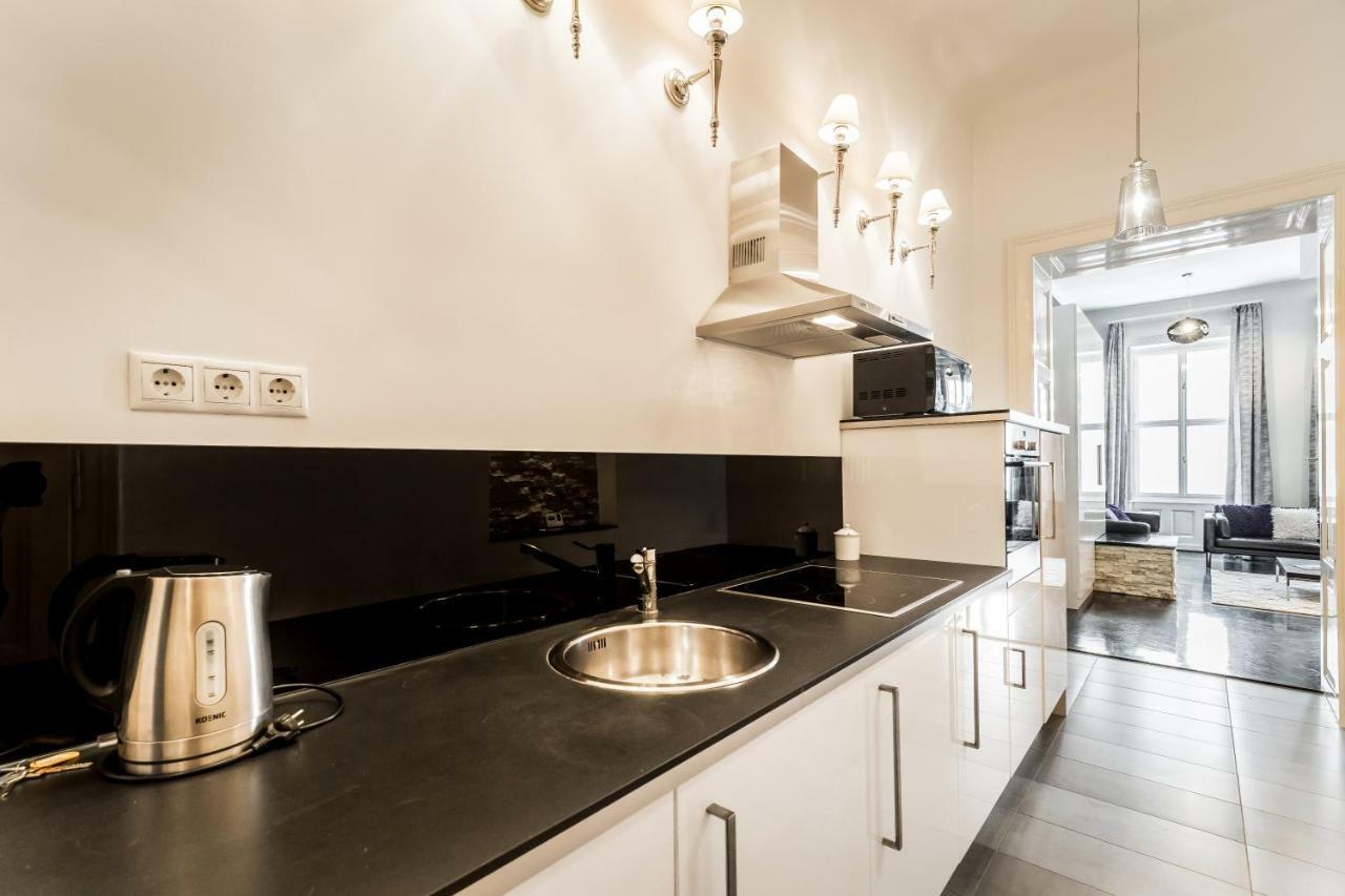Bpr B&W Elegant Home ブダペスト エクステリア 写真